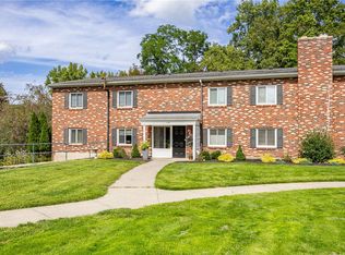 1 Lost Mountain Trl, Rochester, NY 14625
