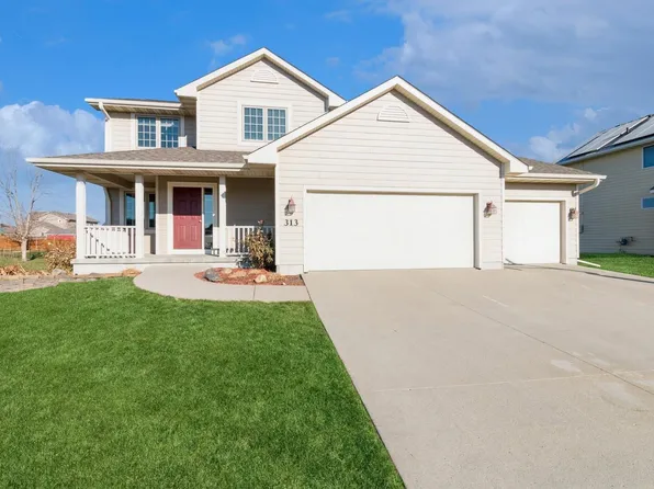 313 Prairie View Dr, Gilbert, IA 50105