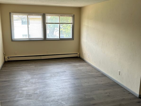 3643 Penn Ave N APT 17