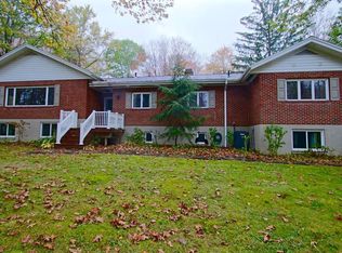10084 Sunset Dr, Chagrin falls, OH 44023
