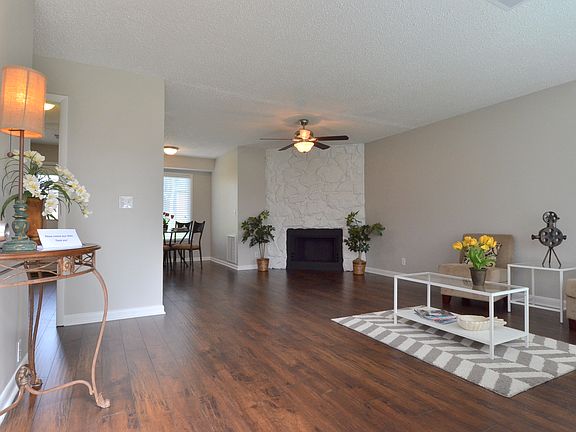 3rd image of 109 Vanderford Ln