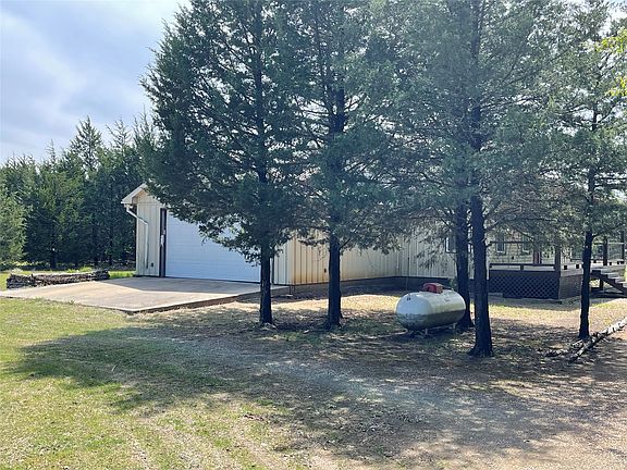 2nd image of 2110 County Road 1220