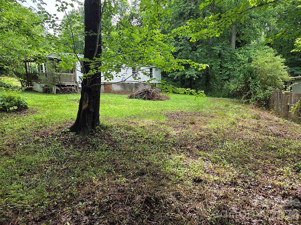 1st image of 4 Boyer Dr