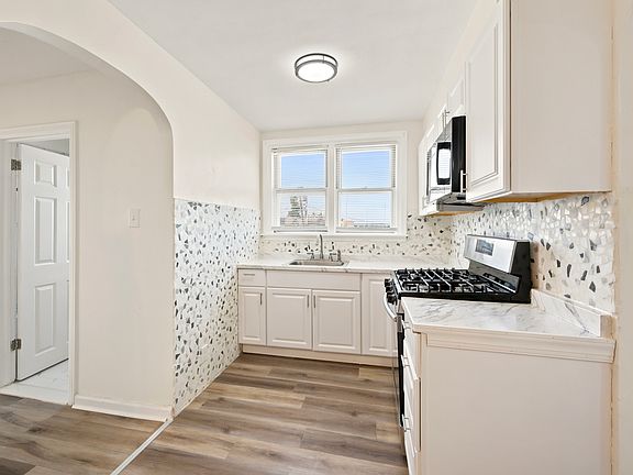 3rd image of 6713 E Roosevelt Blvd Floor 2