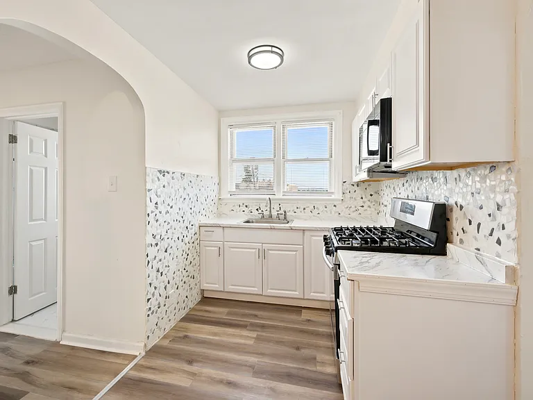 6713 E Roosevelt Blvd #2 — Photo 3