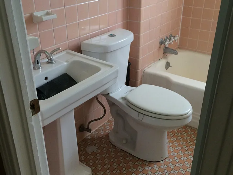 2203 Tisinger Ave — Photo 11