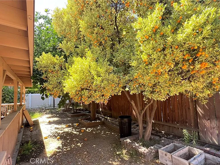 26062 Reynolds St — Photo 31