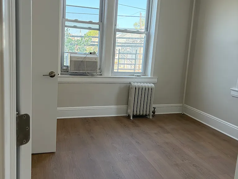 366 Anderson Ave #4 — Photo 6