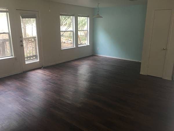 1st image of 927 Sagewood Trl