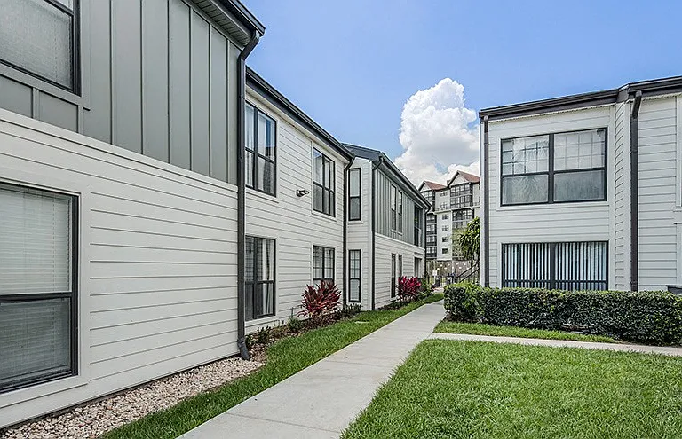 Viridian Apartments — Photo 53