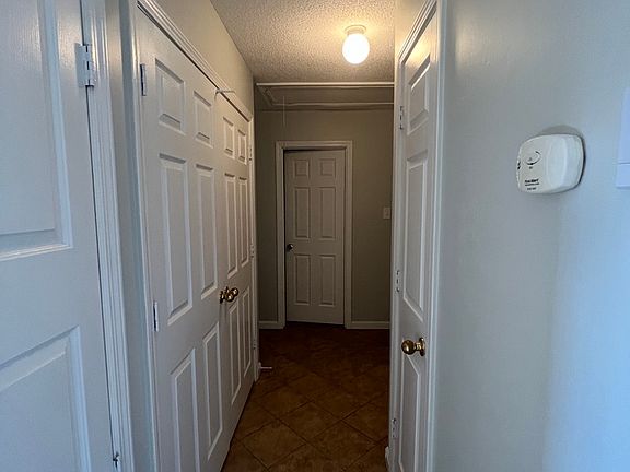 5th image of 4644 Willow Hill Cv