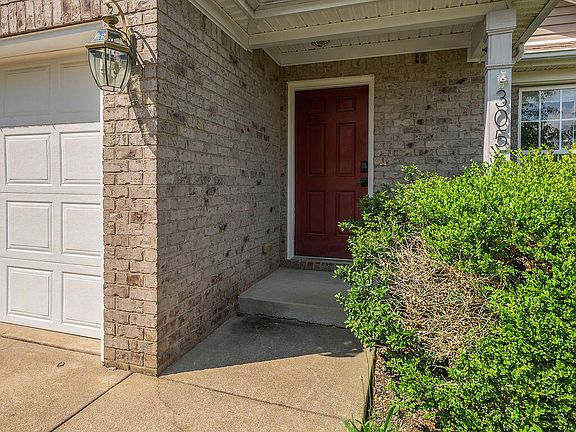 2nd image of 3056 Shady Knoll Rst