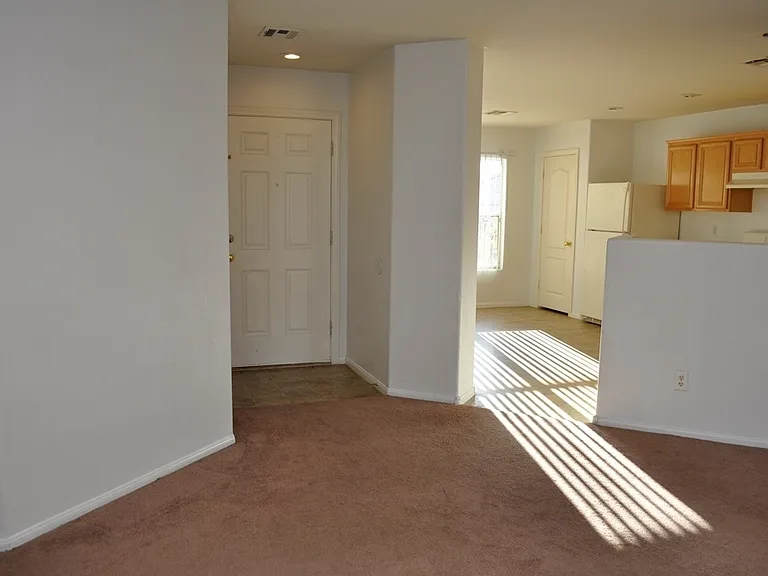 452 Groft Way — Photo 5