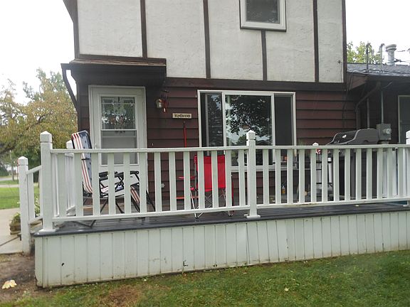 3rd image of 8510 East St