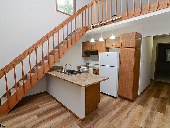 5th image of 1614 Westhampton Dr