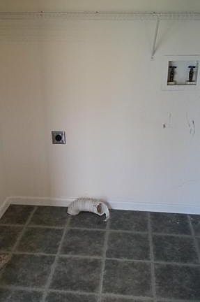 4th image of 1571 Paulmark Ave