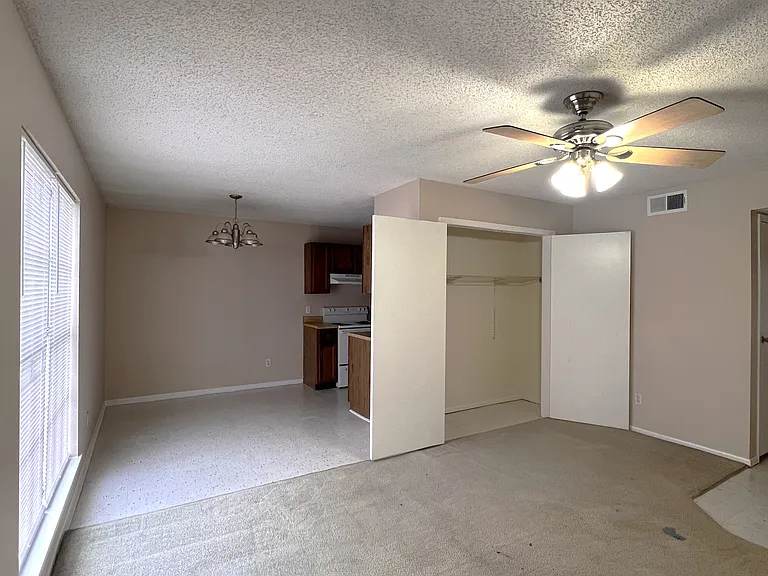 1903 Jean St #2 — Photo 2