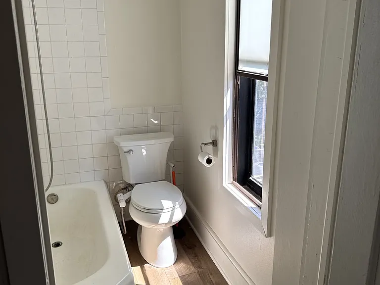 2252 S Winchester St — Photo 10