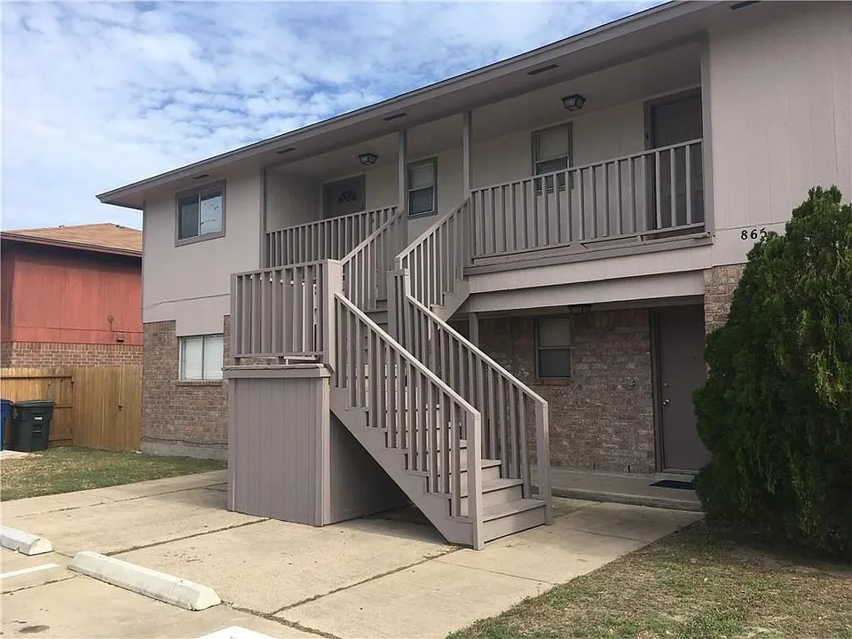 865 Quetzal St #3