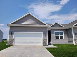 128 Sumac Dr, Palo, IA 52324