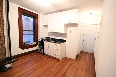 Rented by Dynamik Realty