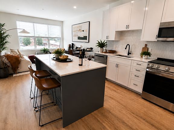 2nd image of 80 E McFarlan St #413