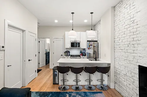 308 Saratoga St #1 Photo 1