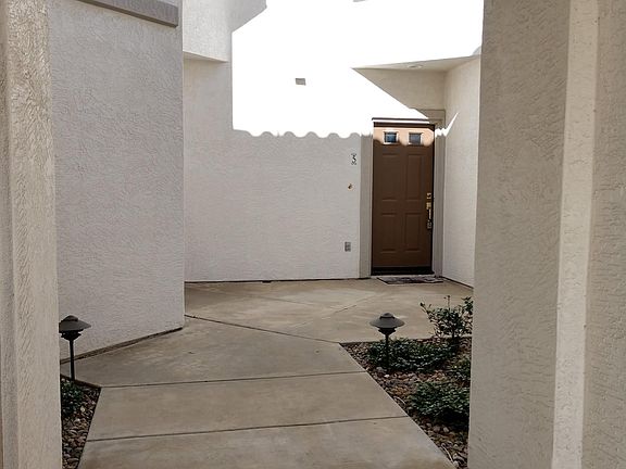 2nd image of 10976 Ivy Hill Dr Unit 5