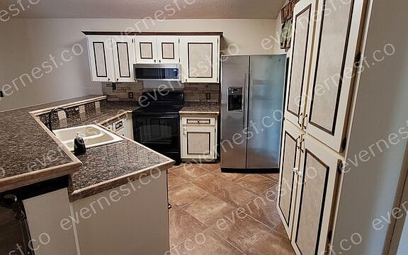 3rd image of 6620 Seafairer Dr