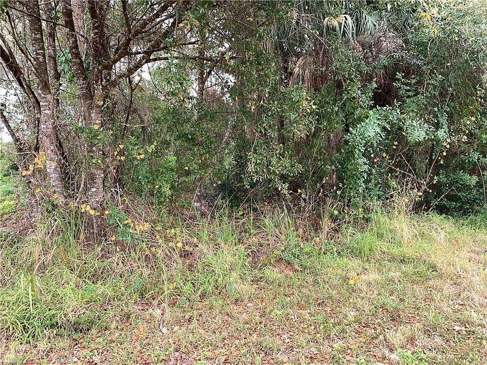 1st image of 638 Memorial Dr