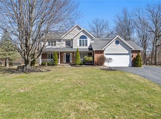 4369 Autumn Ln, Lewiston, NY 14092