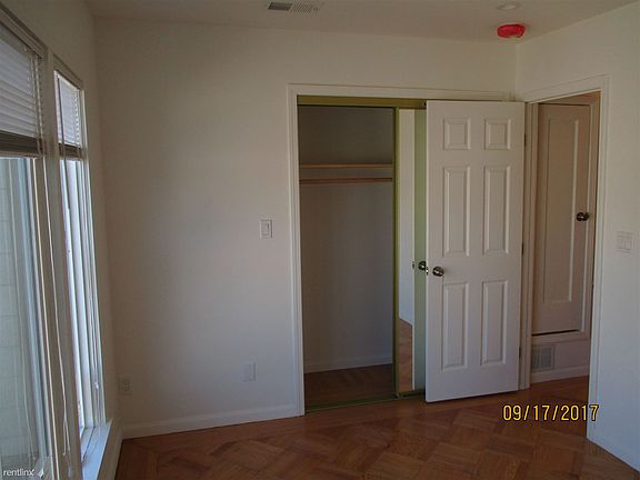 2nd image of 2238 Vicente St APT 4