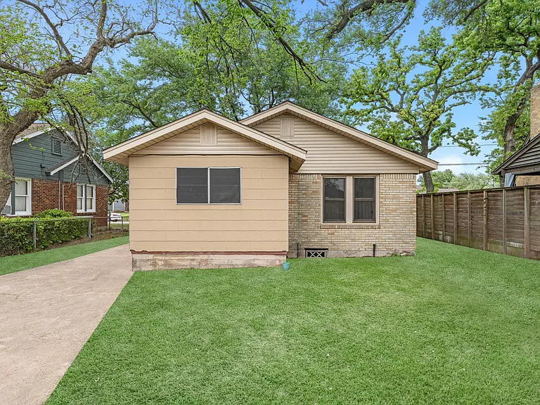 512 Gale St — Photo 6