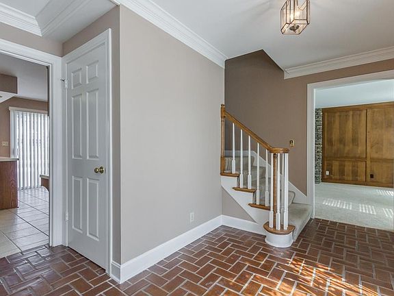 9003-Hurstwood-Ct-18