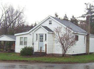 354 Stowell St NW, Comstock Park, MI 49321