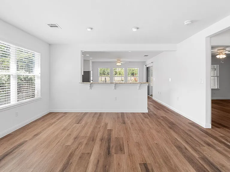 109 Monument Hill Trl — Photo 10