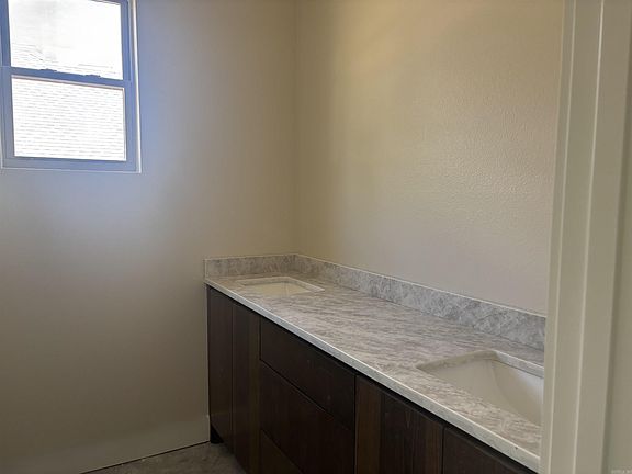 4th image of 115 Red Wing Way