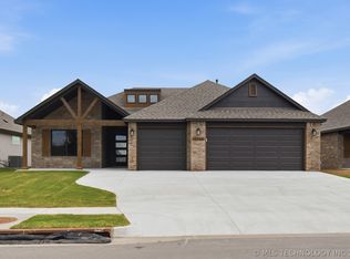 10324 E 132nd St S, Bixby, OK 74008