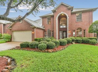7407 Tranquil River Dr, Pasadena, TX 77505