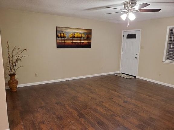 4th image of 61 Campbell Ln