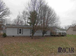 451 Nadeau Rd, Monroe, MI 48162