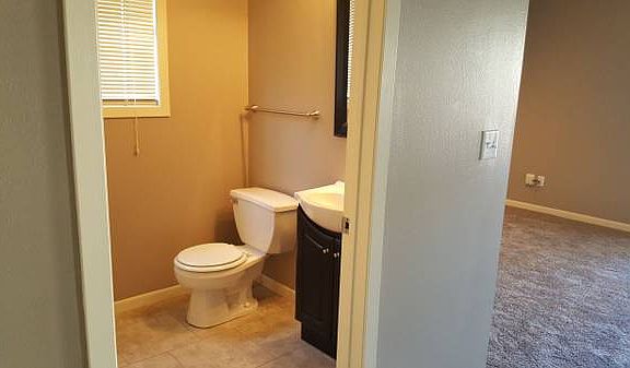 Main floor bathroom