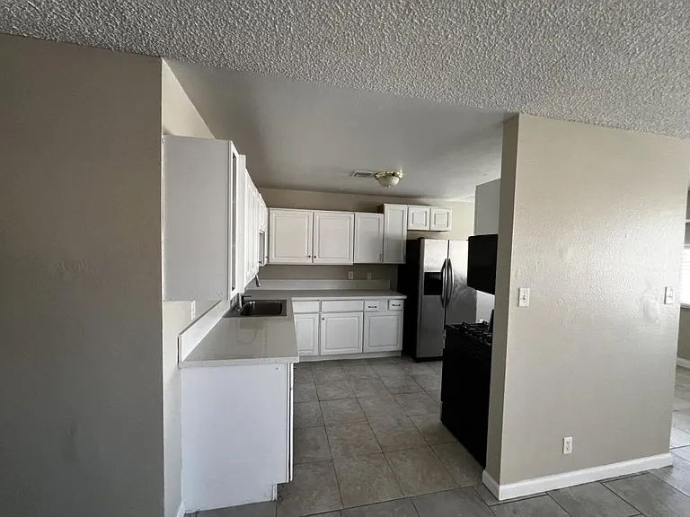 6941 Appleton Dr — Photo 10