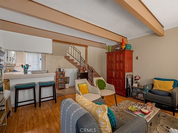 4th image of 646 S Grand St