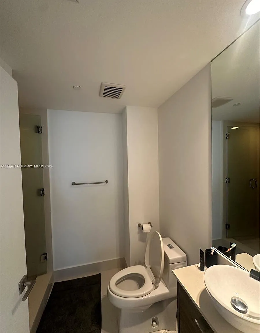 2 bed, 1151 sqft, $6,500 — Photo 3