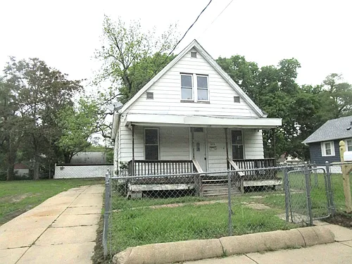 1613 W Kettelle St Photo 1