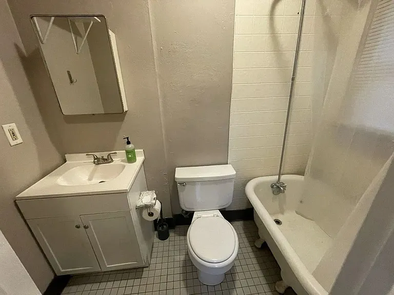 713 E Lafayette St — Photo 7
