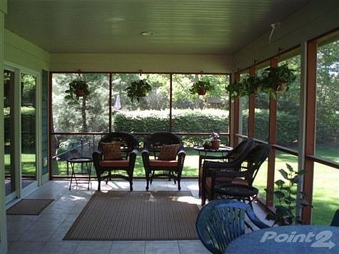 3 Seasons Screened Porch