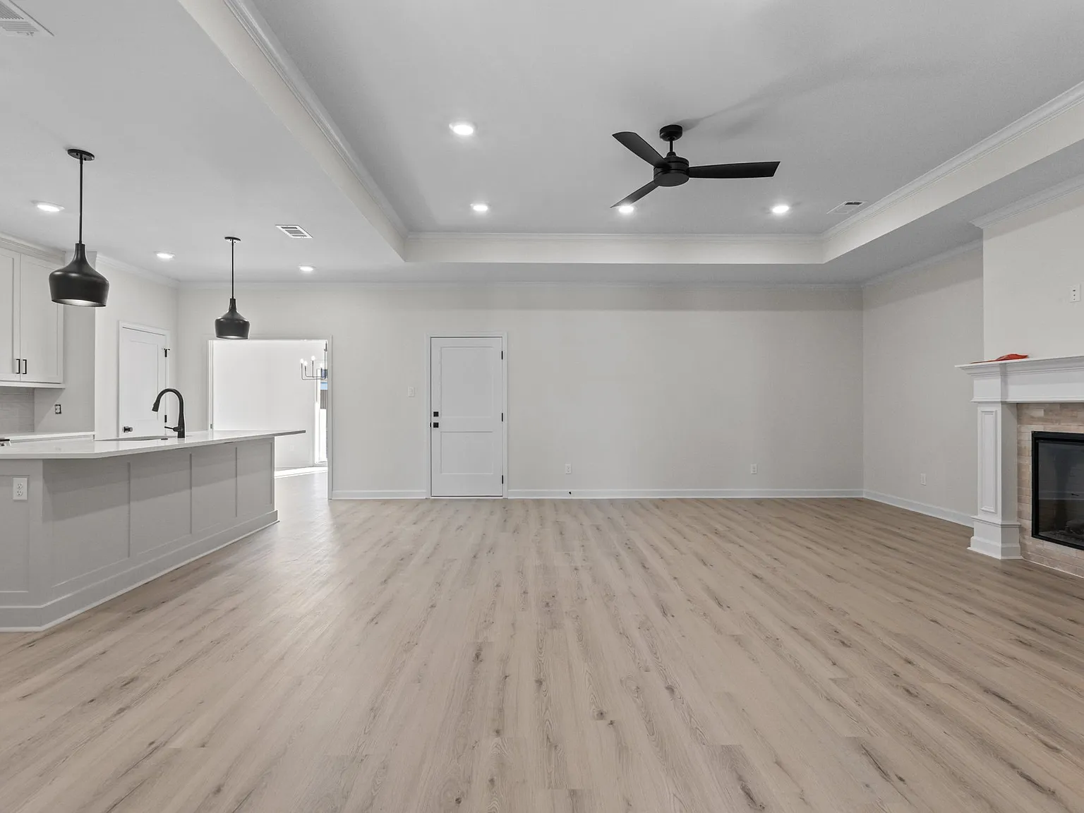 107 Edgewood Circle - 1 — Photo 4