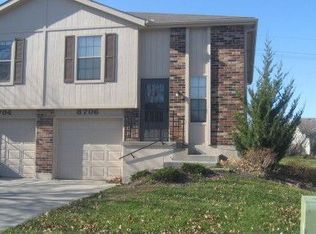 8706 N Hull Ave, Kansas City, MO 64154